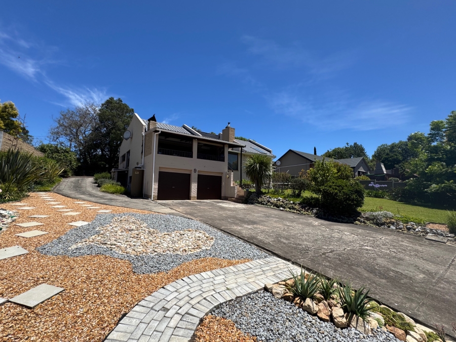 4 Bedroom Property for Sale in Denver Park Western Cape